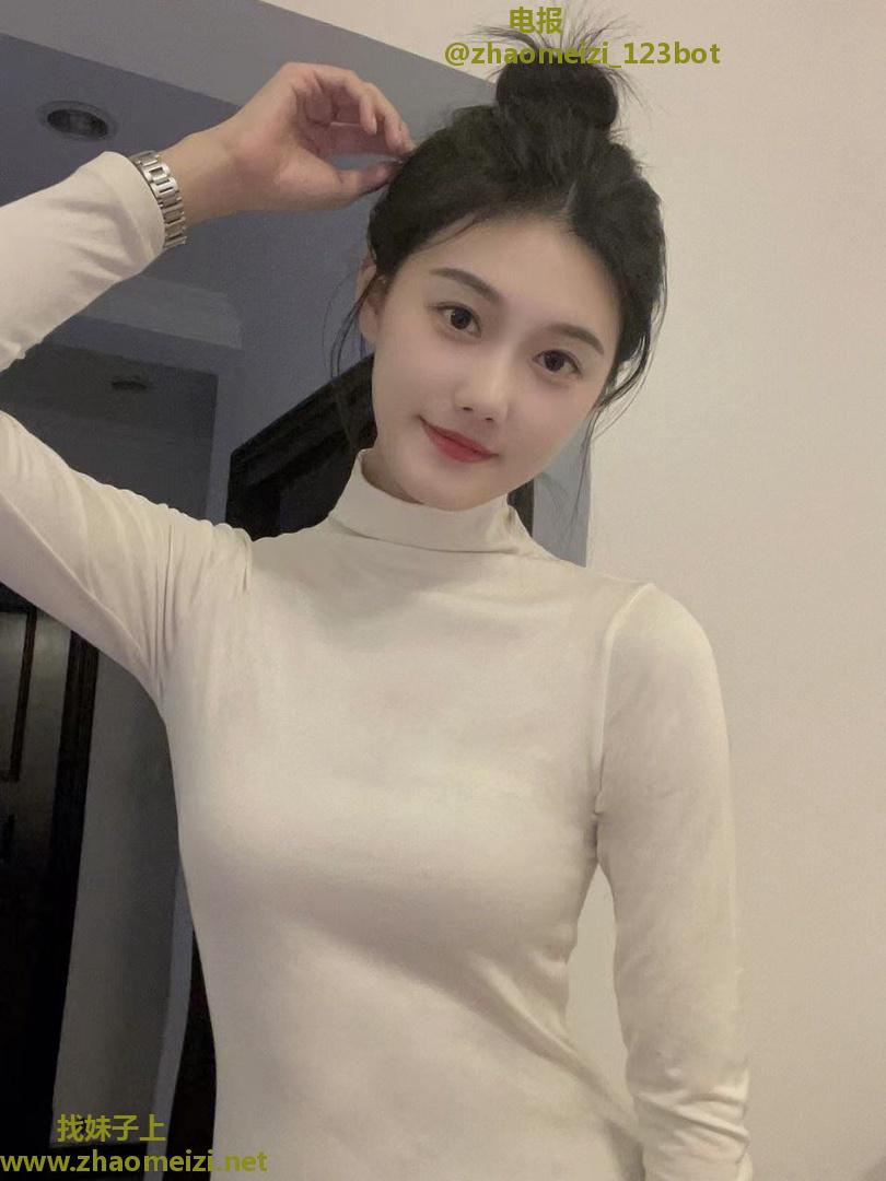 白嫩高颜值美少妇