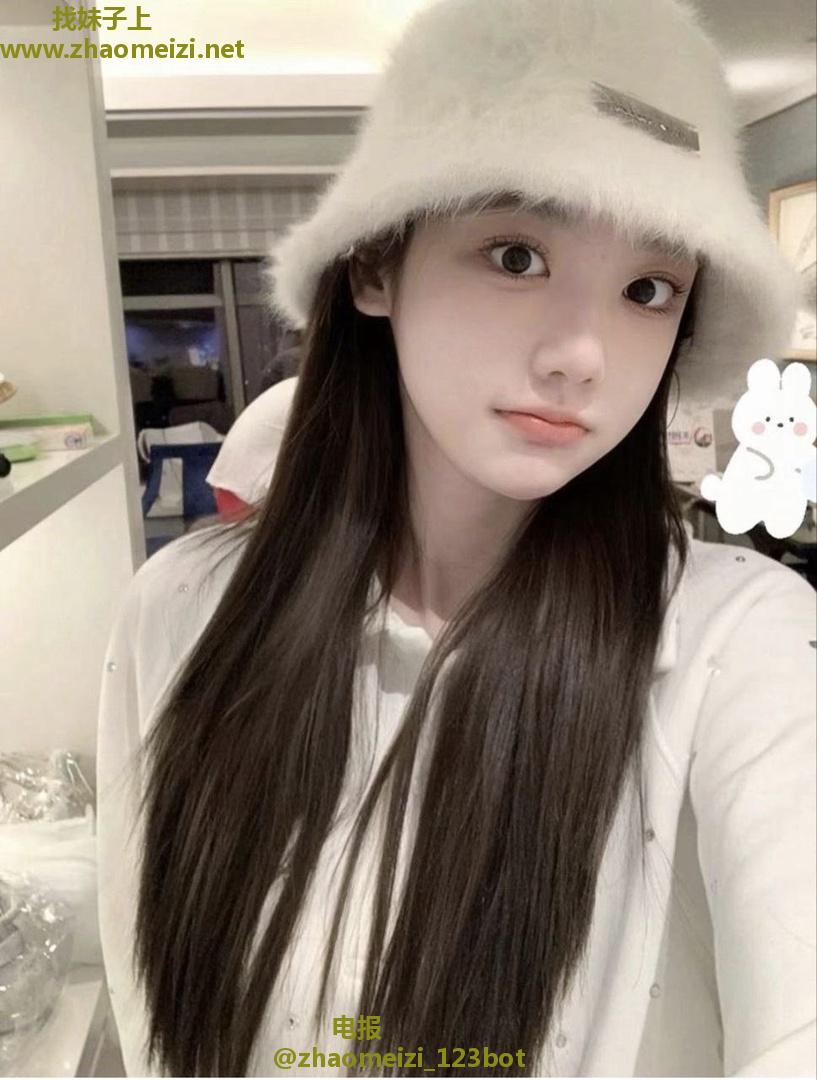 年轻白嫩水嫩小妹