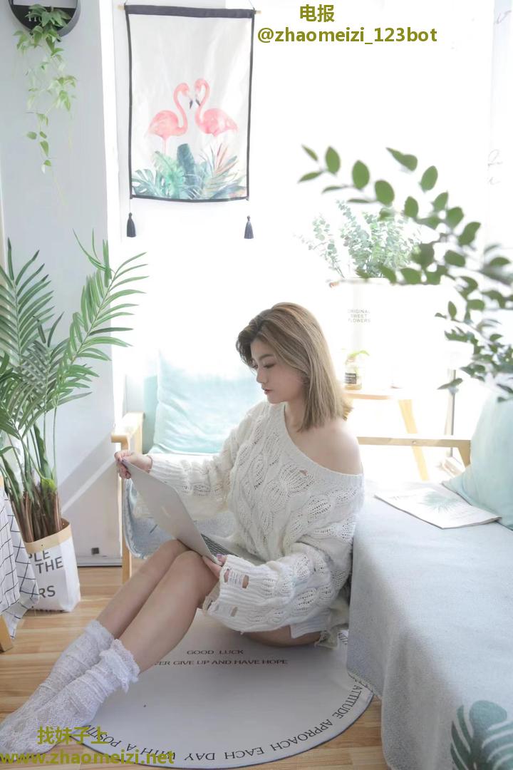 西青大胸妹子