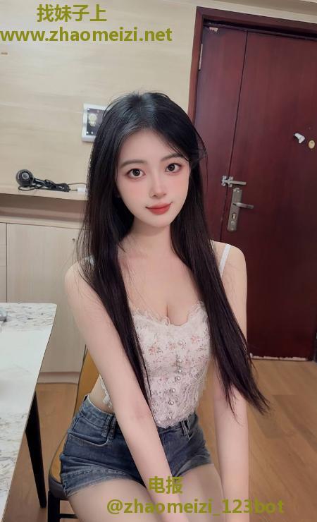 可甜可御颜值女友