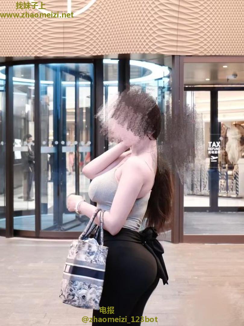 巨乳情趣景恩