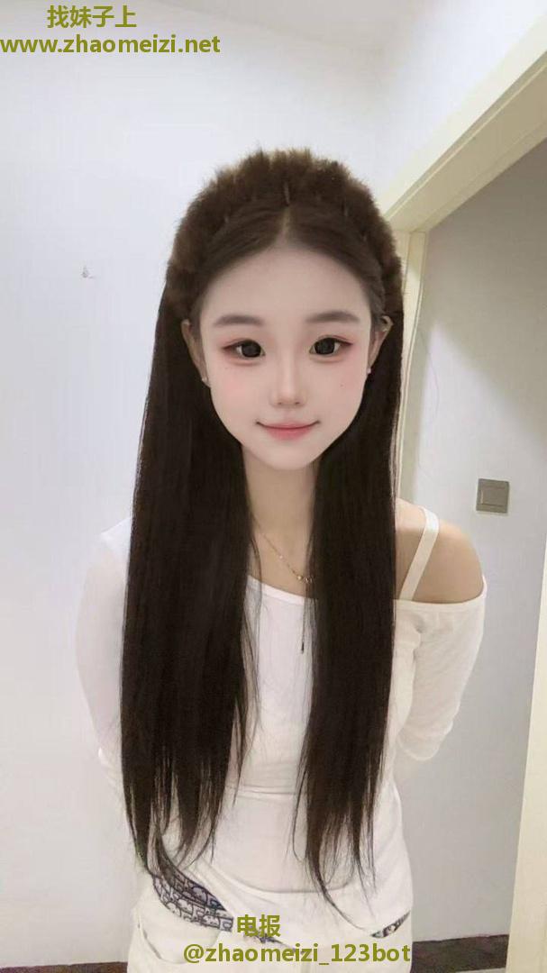 年轻邻家敏感水嫩妹妹