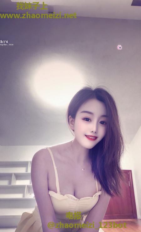 舌吻少妇思思