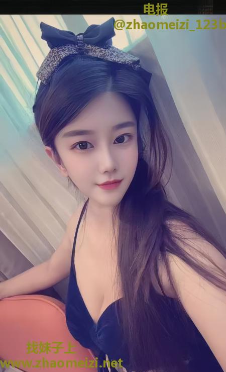 高挑性感美女