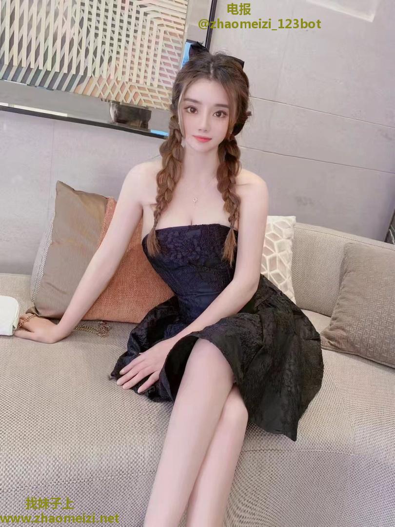 气质性感小姐姐