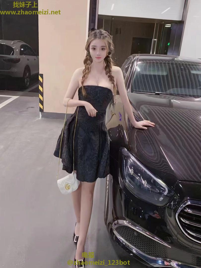 气质性感小姐姐