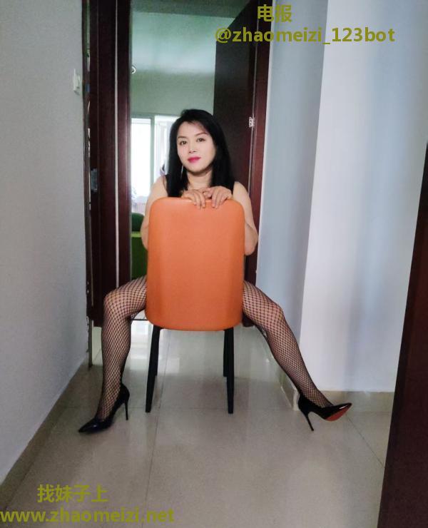 朝阳自聊性感人妻