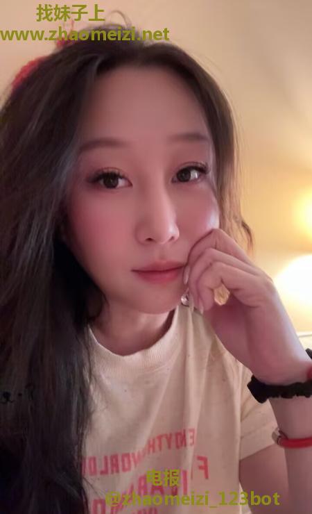 特色水床小姐姐