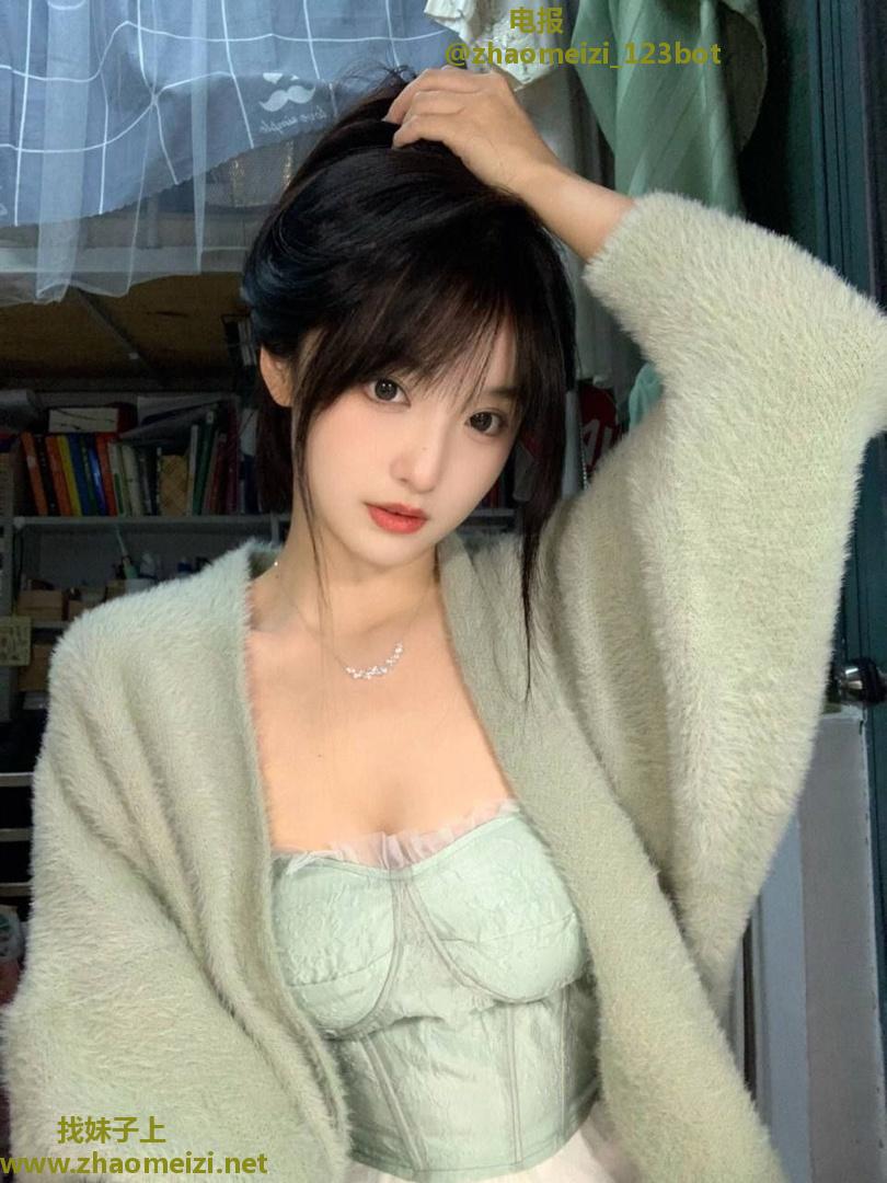 大学城极品艺术生