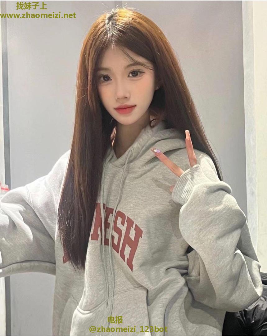 刚毕业纯情白虎女高