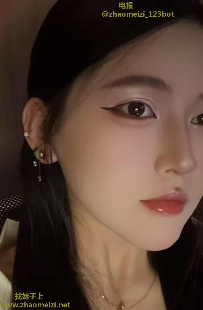  浦东周浦00后姐妹嫩妹