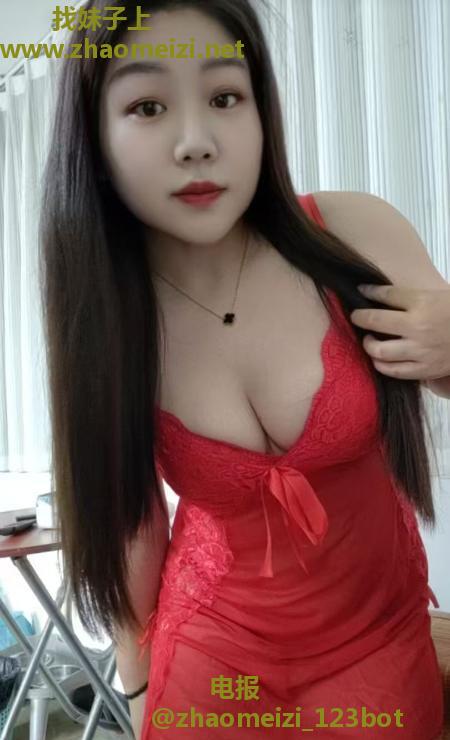 丰满大奶老师