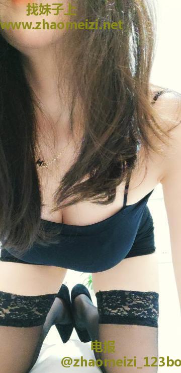 丰臀大胸莞式小少妇