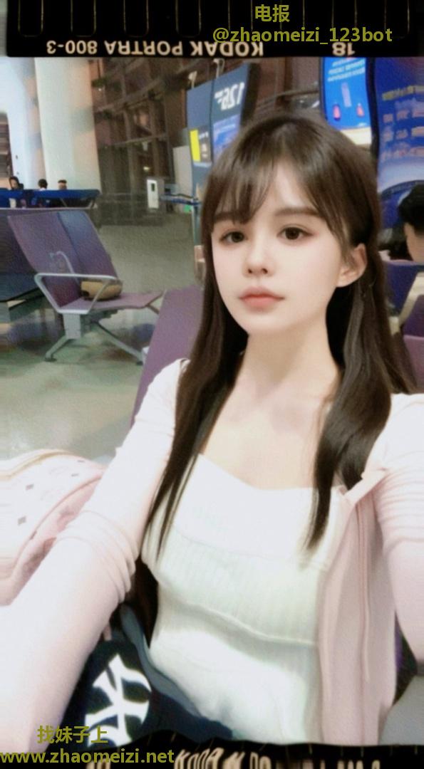 真正的童颜巨乳