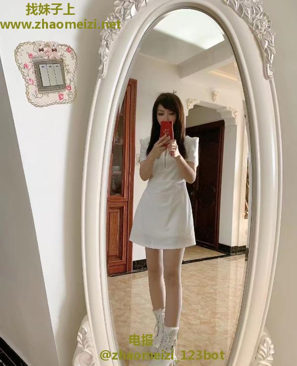 1米7长腿小姐姐