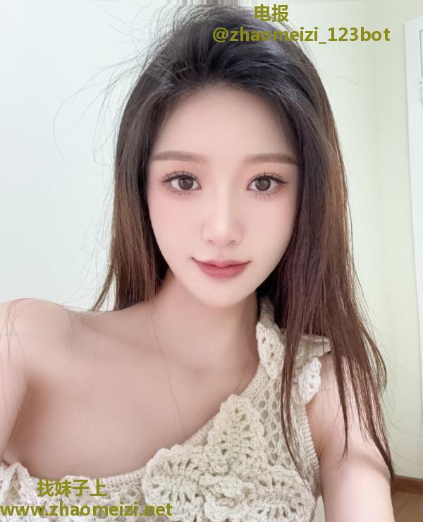性感妩媚白嫩悠悠