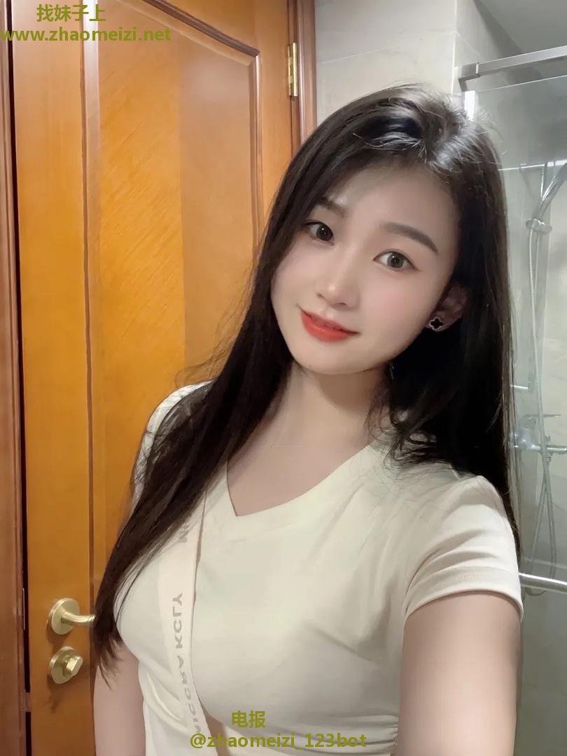 江宁刚下海半个月邻家女孩