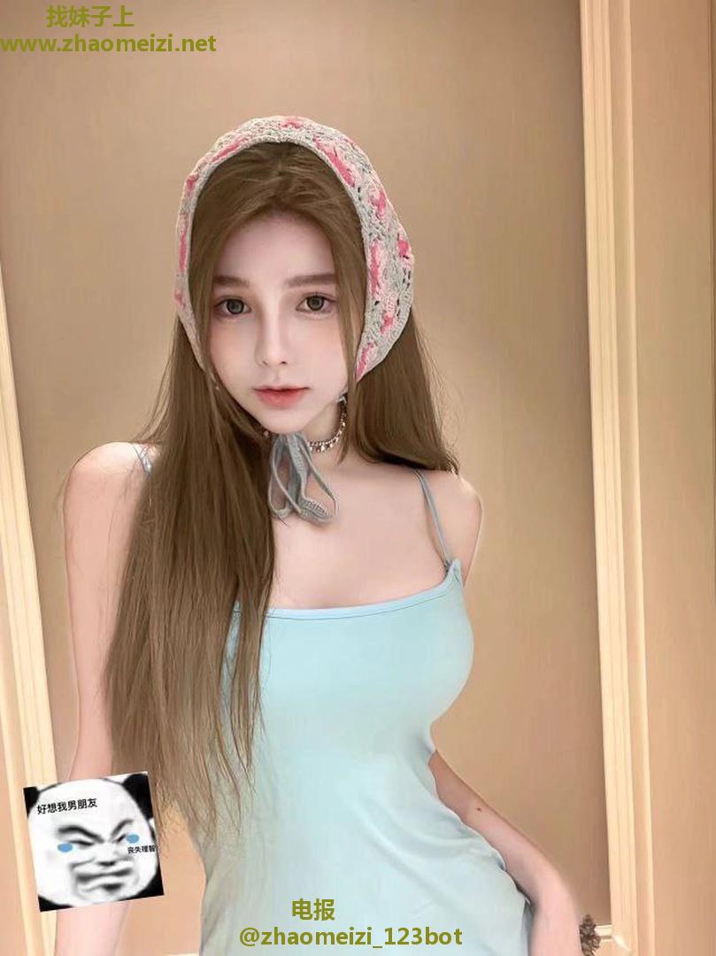 美乳很性感极品长腿美女