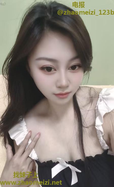 秦淮大胸小姐姐