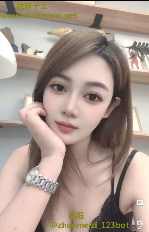 成都武侯天府美女知夏