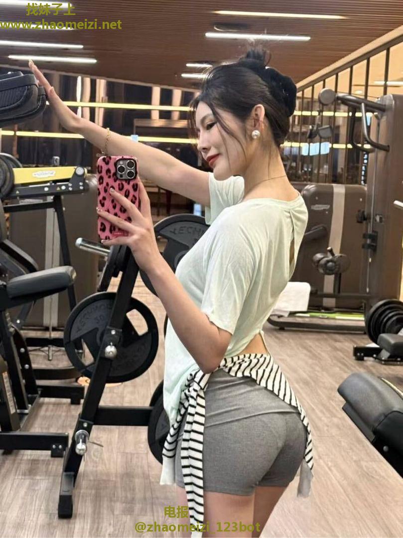 嫖个御姐很懂男人需求