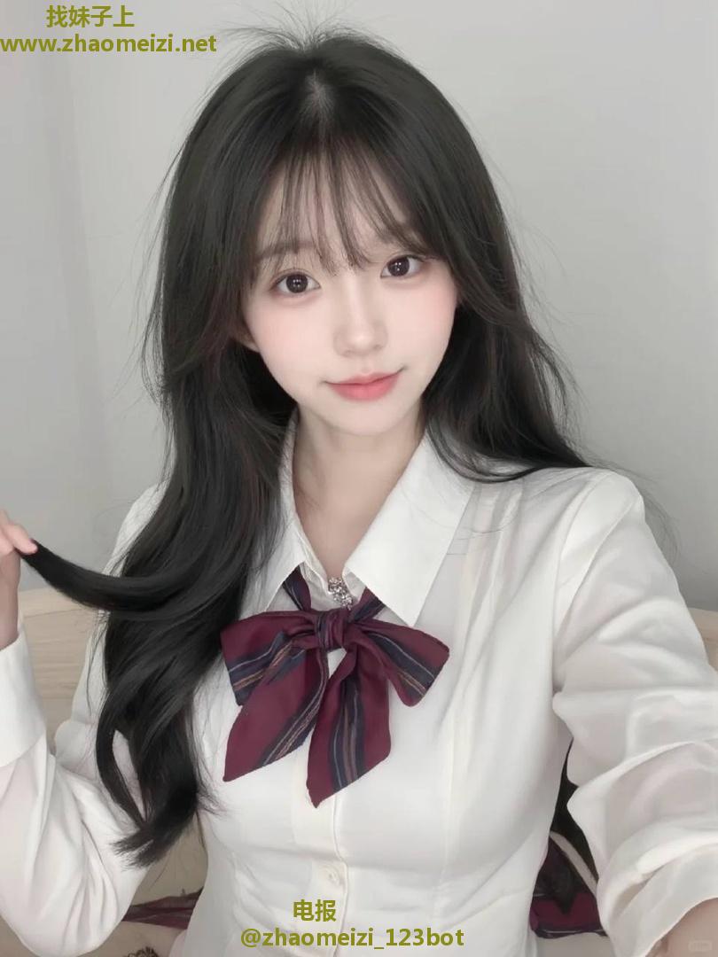 西青在校反差学妹