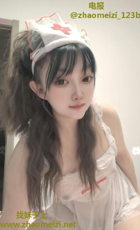 临平大波翘臀骚货