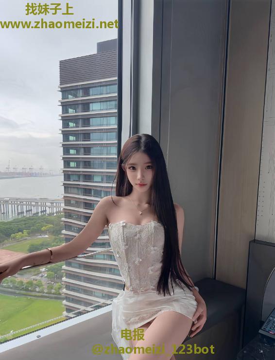 翘臀颜值女友系老师