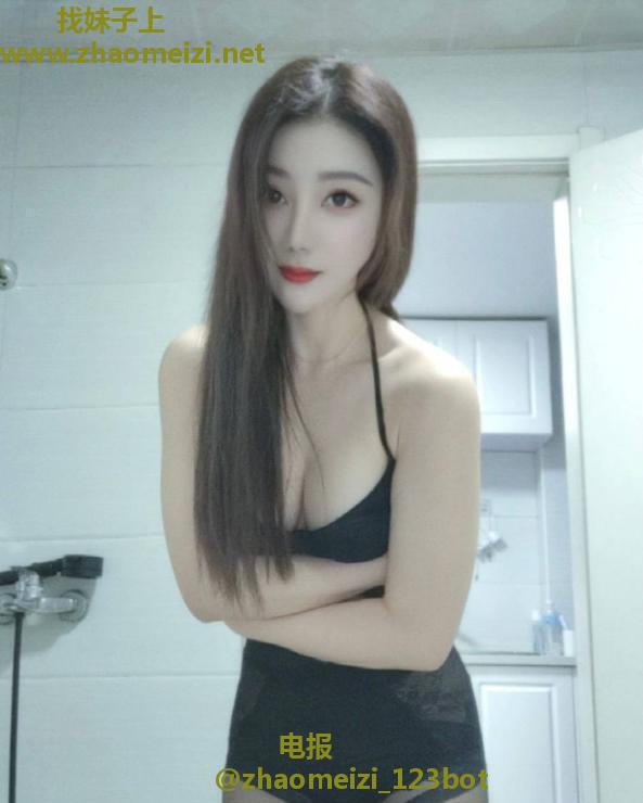 拱野黑丝性感瑶瑶