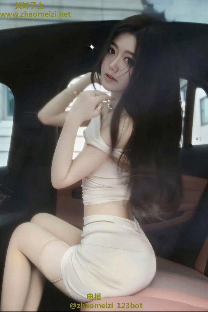 火辣性感小嫩妹