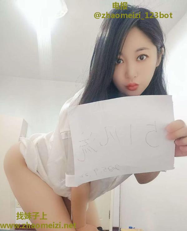 亲和温柔的大姐姐