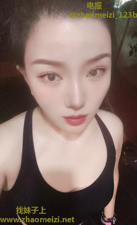 罗湖健身瑜伽老师百合