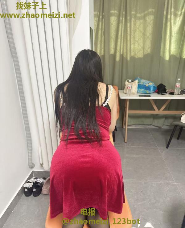 潘家园长身骚少妇