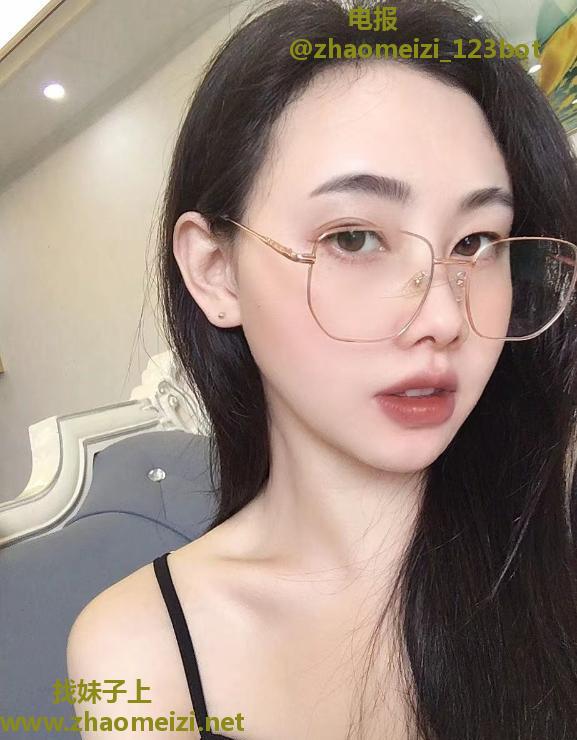 反差小萝莉阳阳