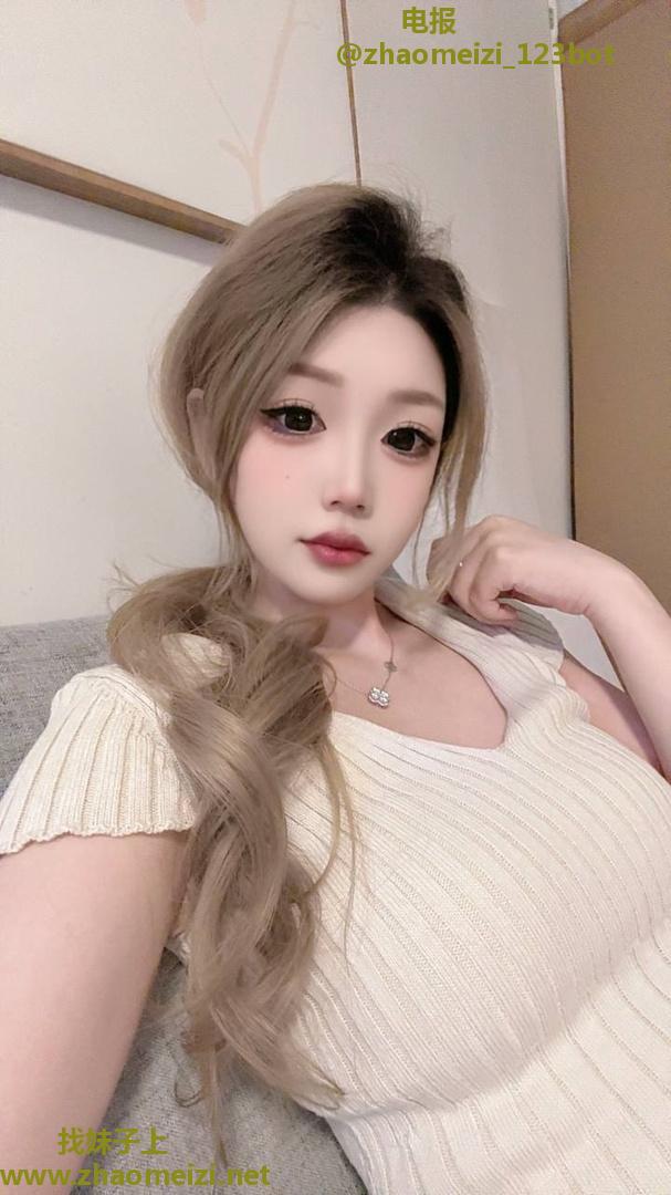 清纯反差小萌妹