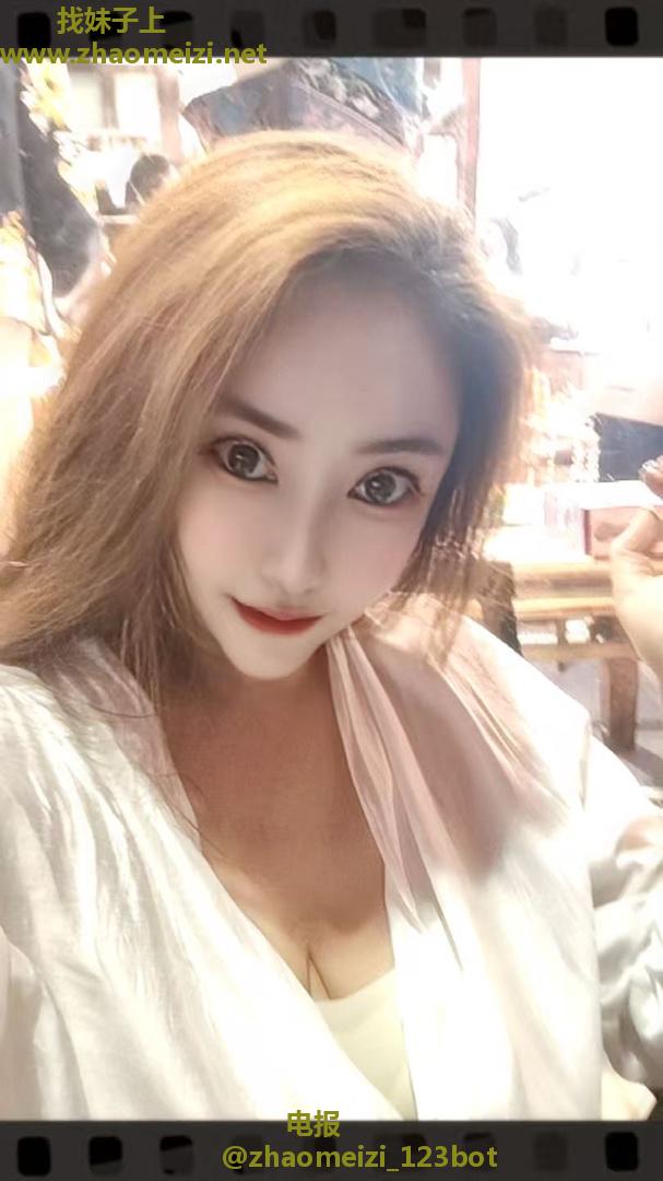 身材凸凹有致温柔姐