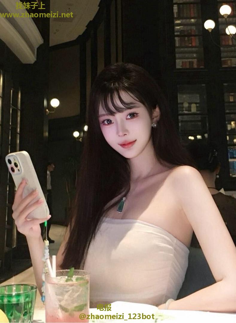 美艳大奶小妖精