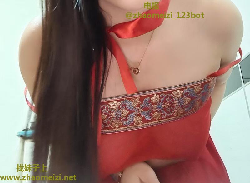 D奶台妹服务系御姐