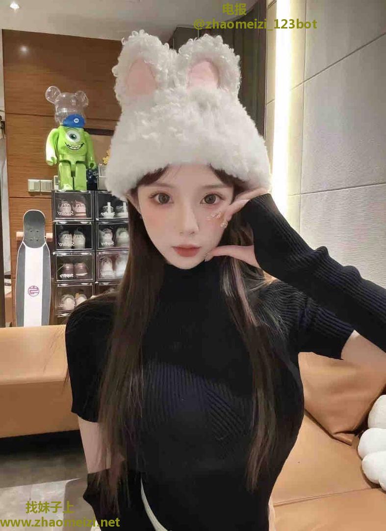 崇川苗条销魂翘臀妹妹