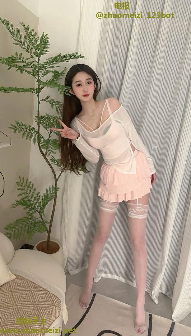 柯桥水嫩白丝少妇