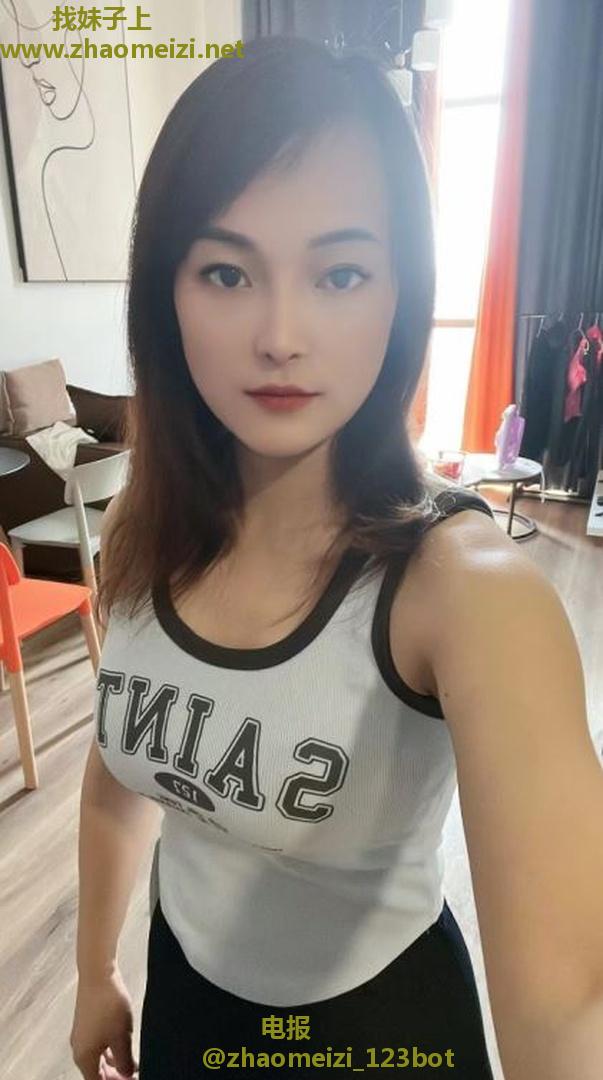 翘臀性感网袜美女舒服后入