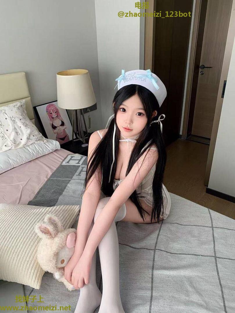 女大兼职粉嫩鲍鱼汁多