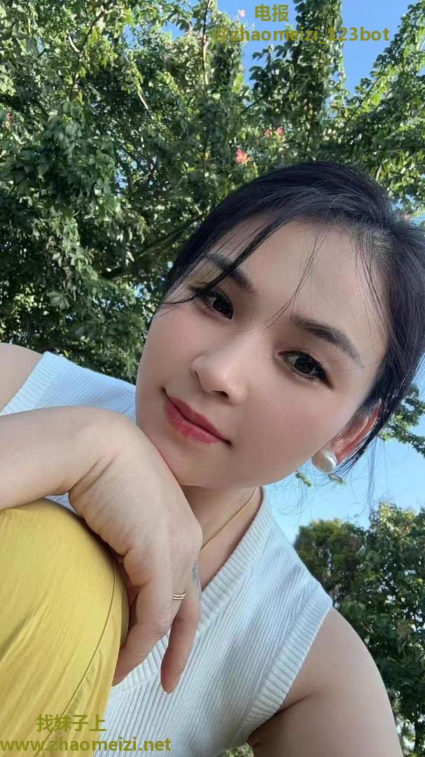 居家少妇活好闷骚