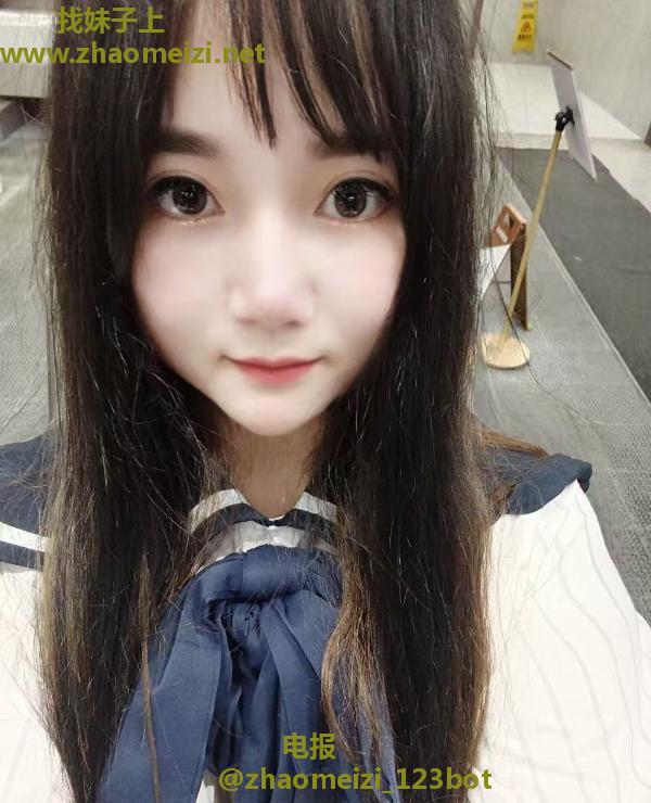 丰臀风骚小少妇