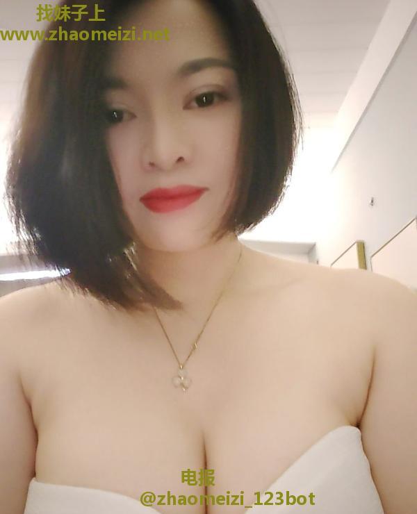 身材丰满骚少妇