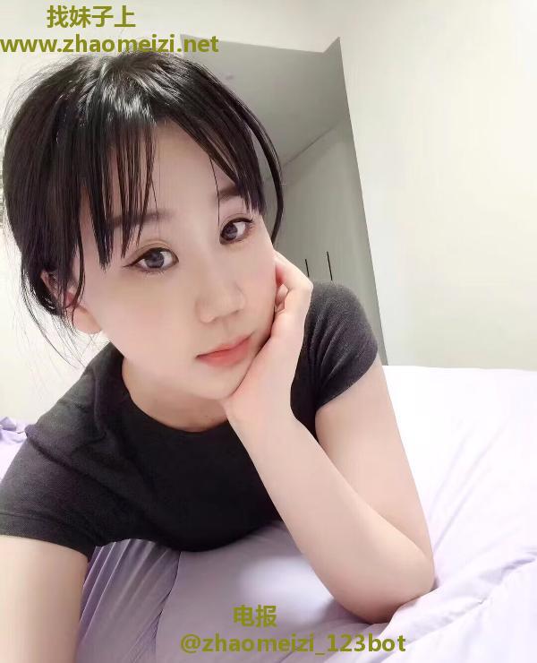 郑州服务型美女