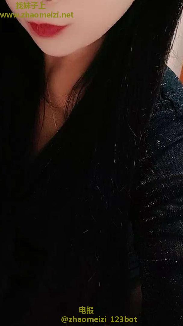 甜甜性感长腿小少妇