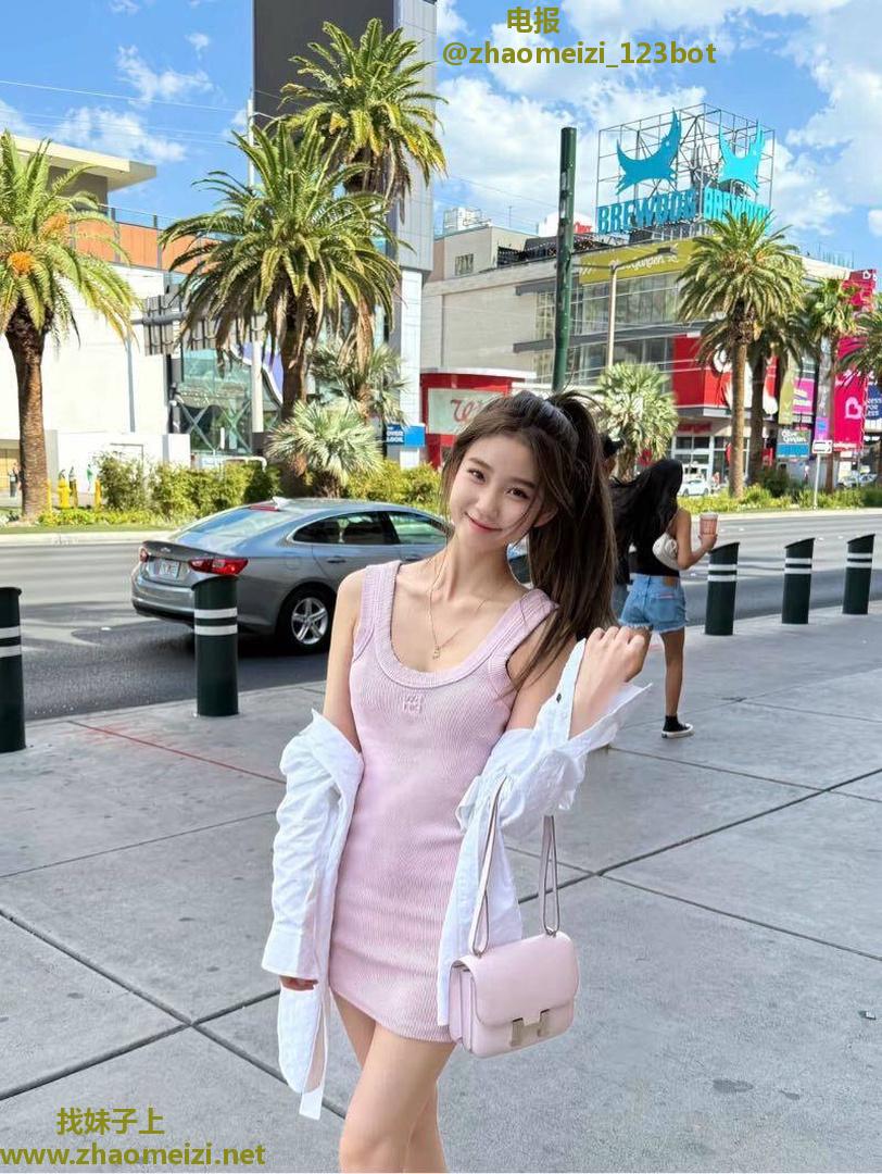 精致的普拉提小姐姐