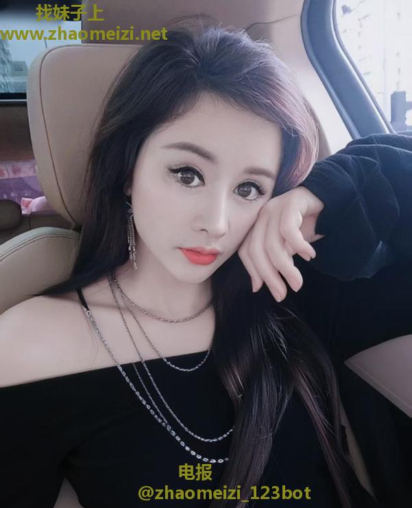 气质美女安妮娜