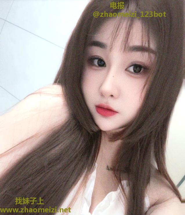 肉感巨臀小骚货